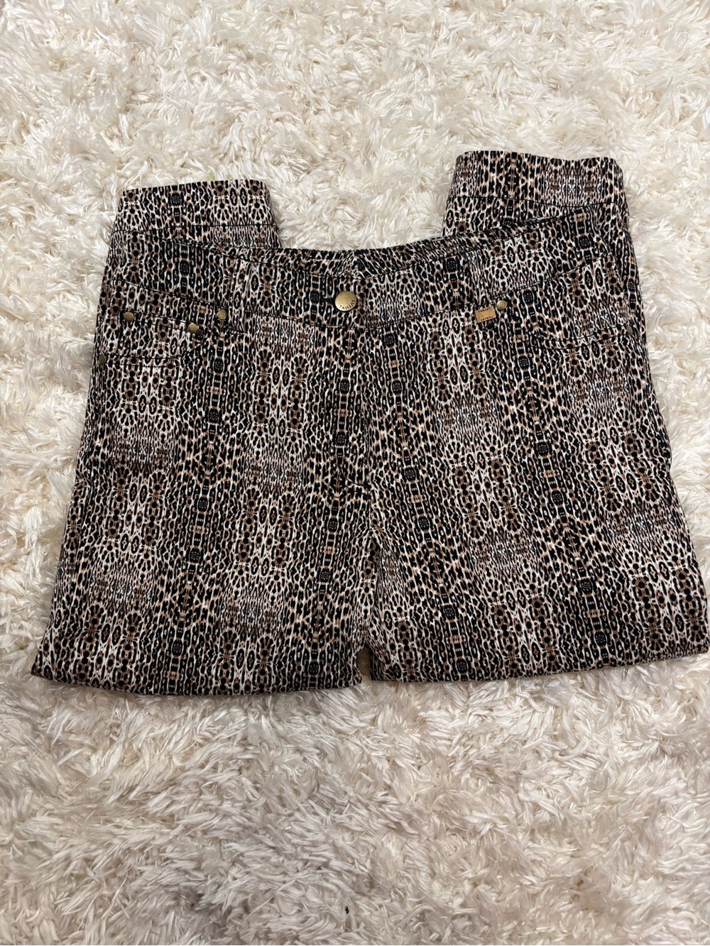 TanJay Animal Print Shorts in Brown and Black-sz P8